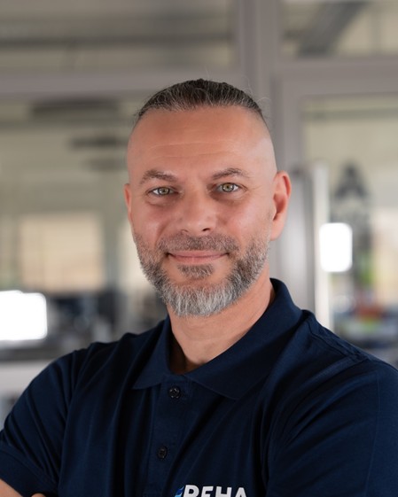 Kadri Imeri, Bauleitender Heizungsinstallateur