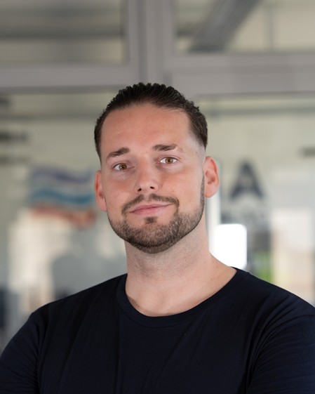 Nico Schmid, Sanitärinstallateur
